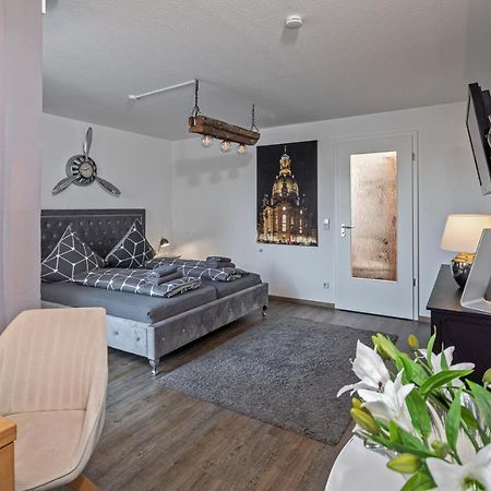 Ferienwohnung Dresden Wohnoase an der Elbe Exterior foto