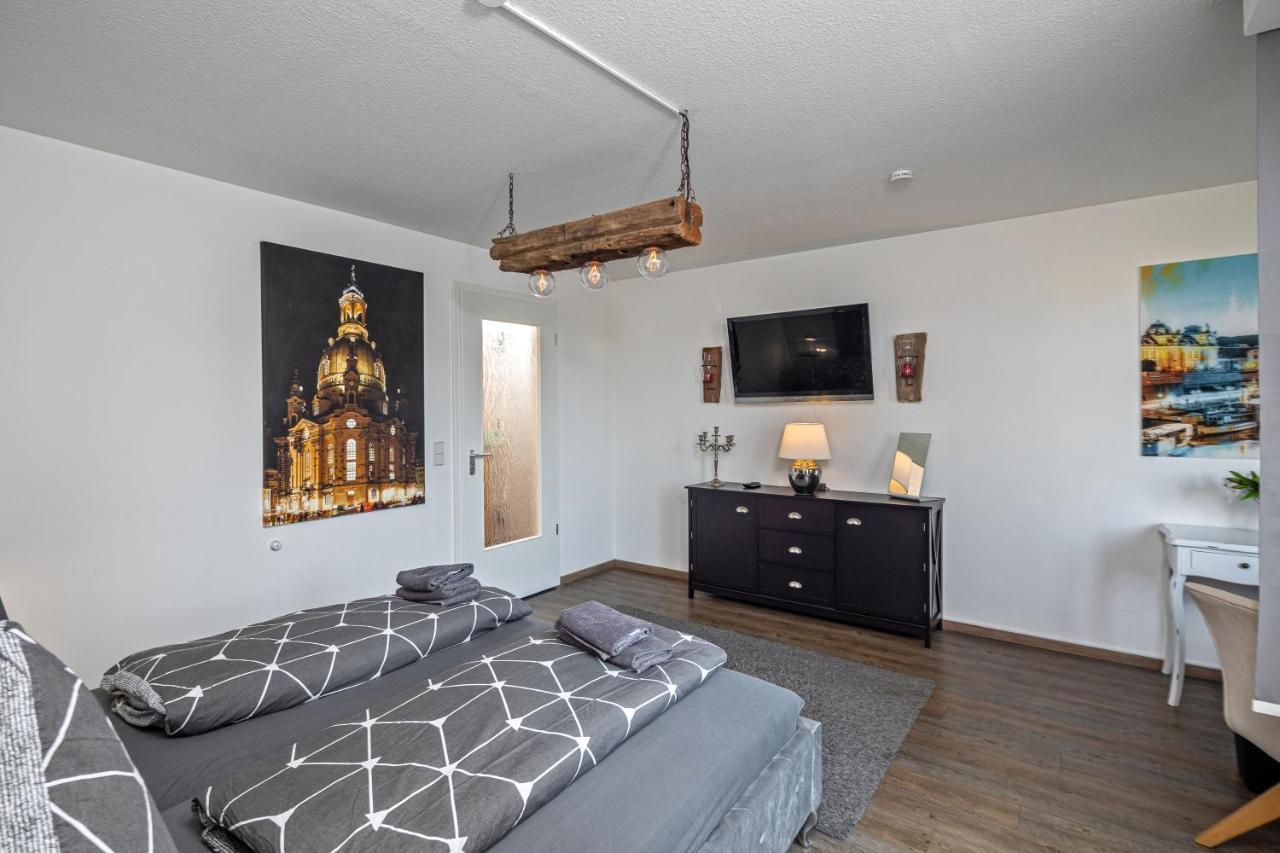 Ferienwohnung Dresden Wohnoase an der Elbe Exterior foto